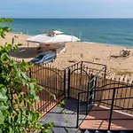 Paradise Sea View Apartament *