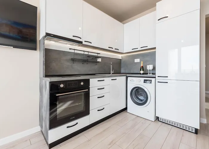 Paradise Sea View فارنا