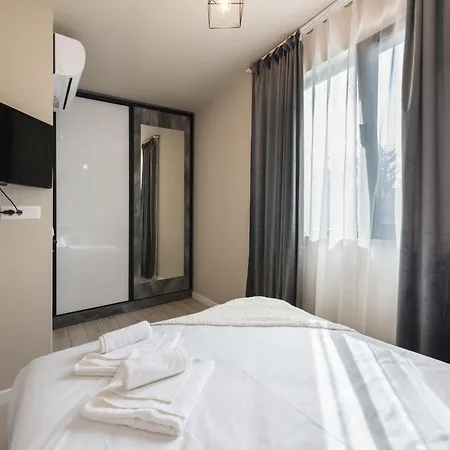 Paradise Sea View Apartman *